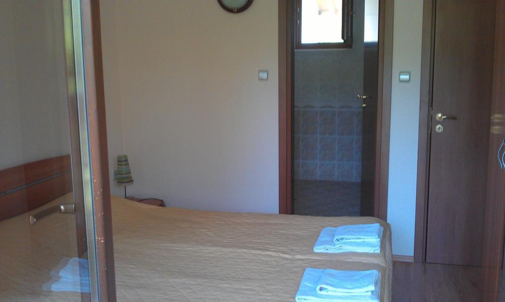 By The River Hotel Complex Balkanets  Quarto foto