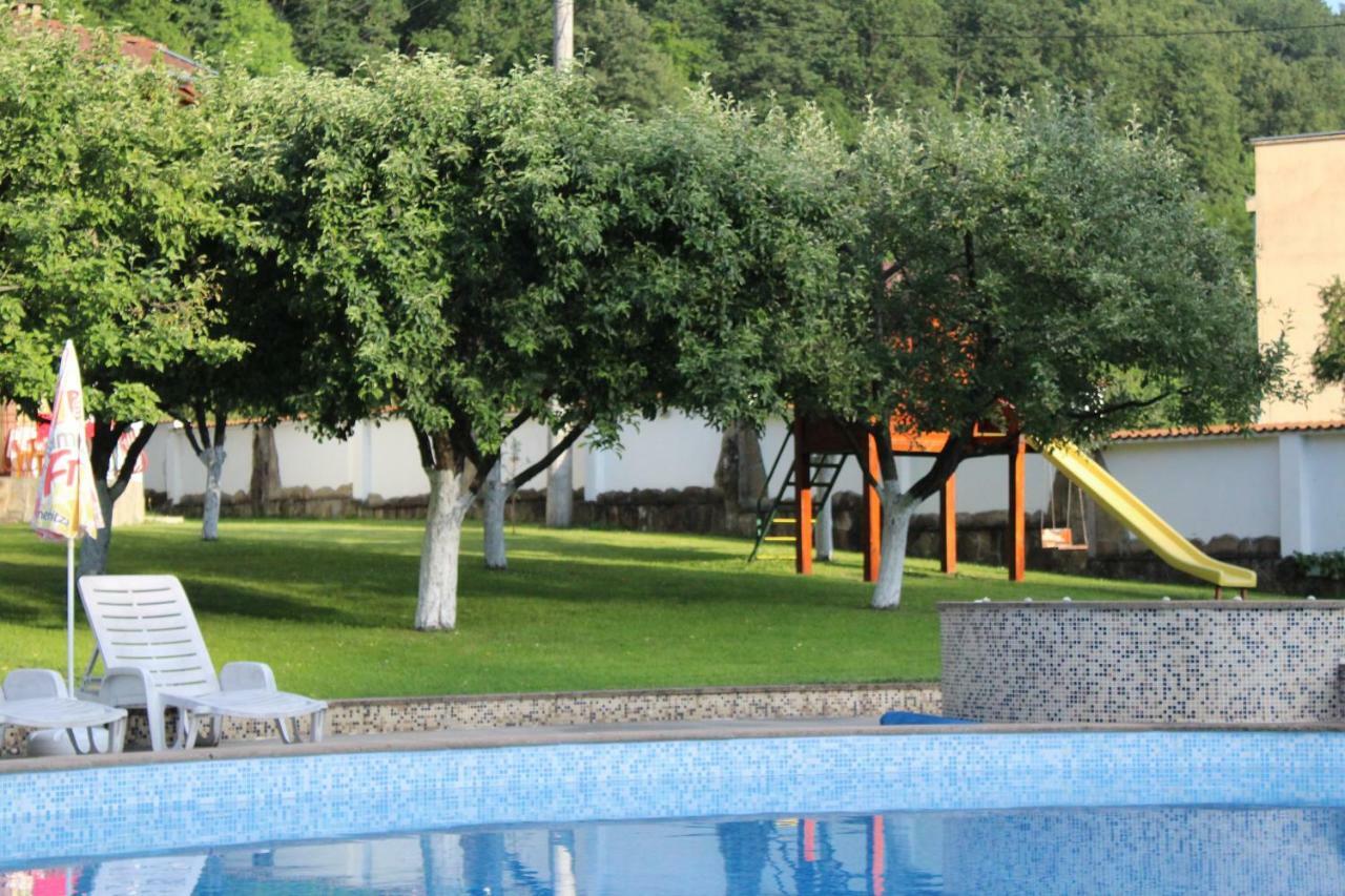 By The River Hotel Complex Balkanets  Exterior foto