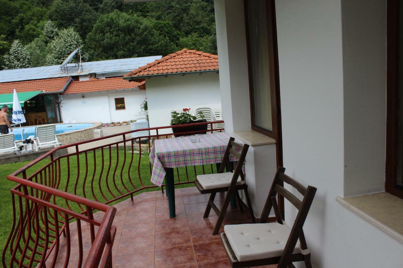 By The River Hotel Complex Balkanets  Exterior foto