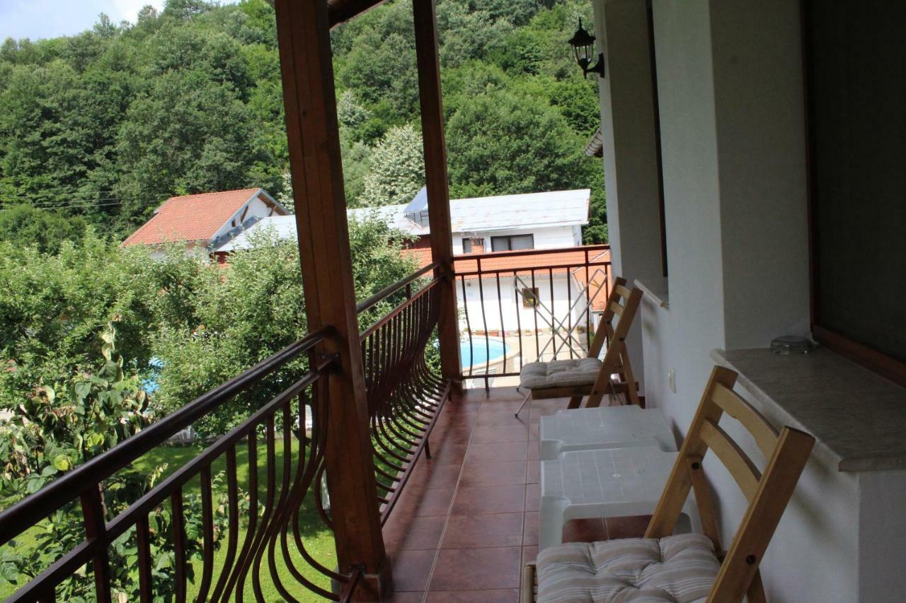 By The River Hotel Complex Balkanets  Exterior foto