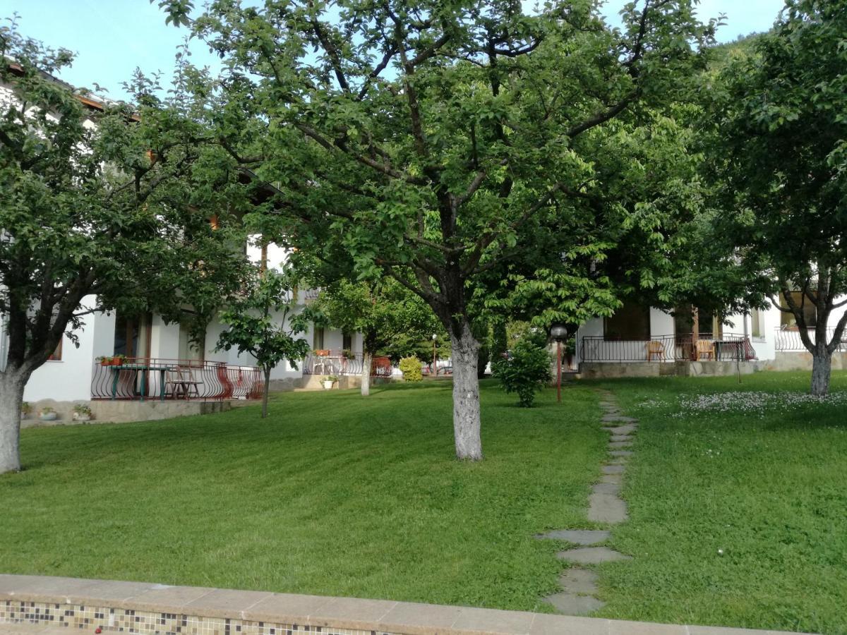 By The River Hotel Complex Balkanets  Exterior foto